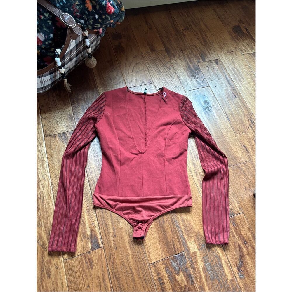 Blanc Sexy Ribbed Sleeve Rust Red Bodysuit deep v neck
